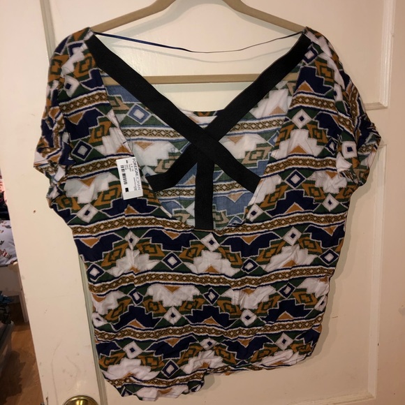 Tribal top with strappy back - Picture 2 of 4
